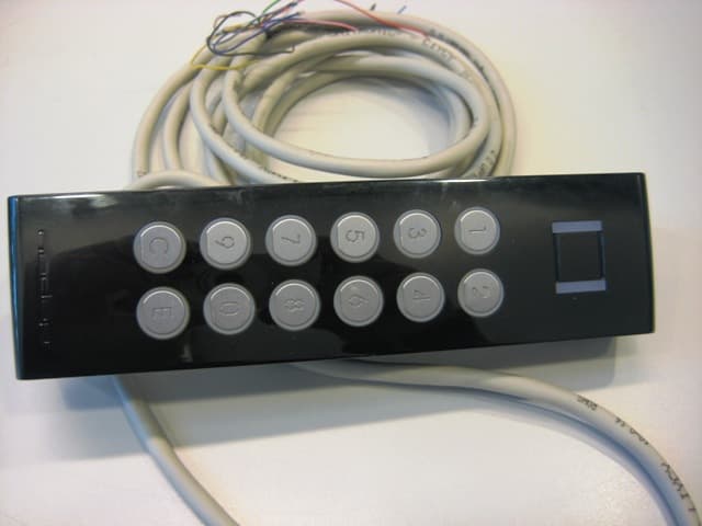 Inductive Proximity Card Reader - FCC ID CGDINVEXS190 - Nedap N. V. (1)