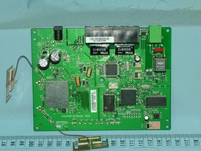VersaLink Wireless Gateway - FCC ID CH8B755 - Westell Inc (4)