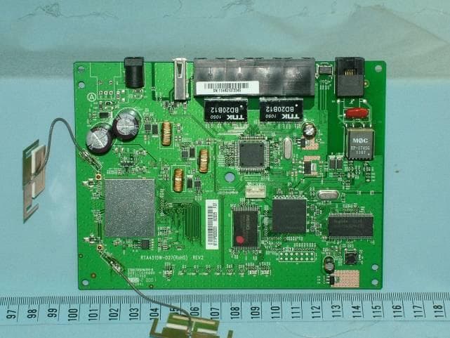 VersaLink Wireless Gateway - FCC ID CH8B755 - Westell Inc (5)