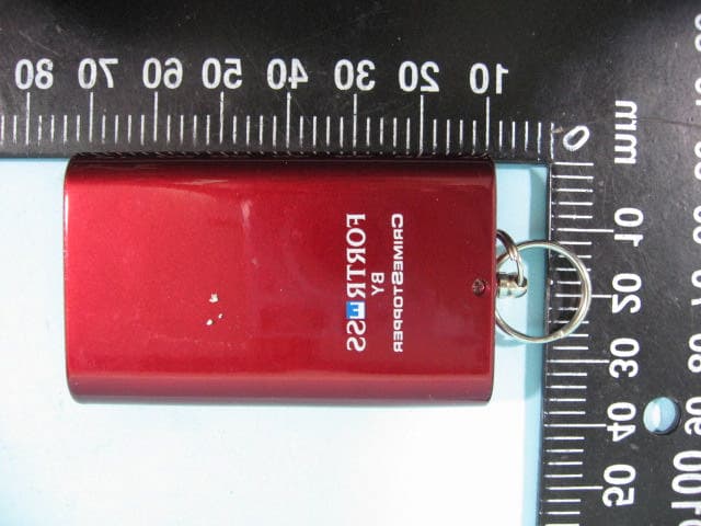 mini touch remote - FCC ID CHXFS90TX915 - Rockford Corporation (2)