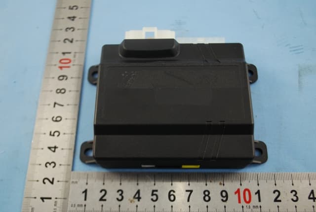 Car Alarm - RS2-G3 - FCC ID CHXRX01-2W433 - Rockford Corporation (4)