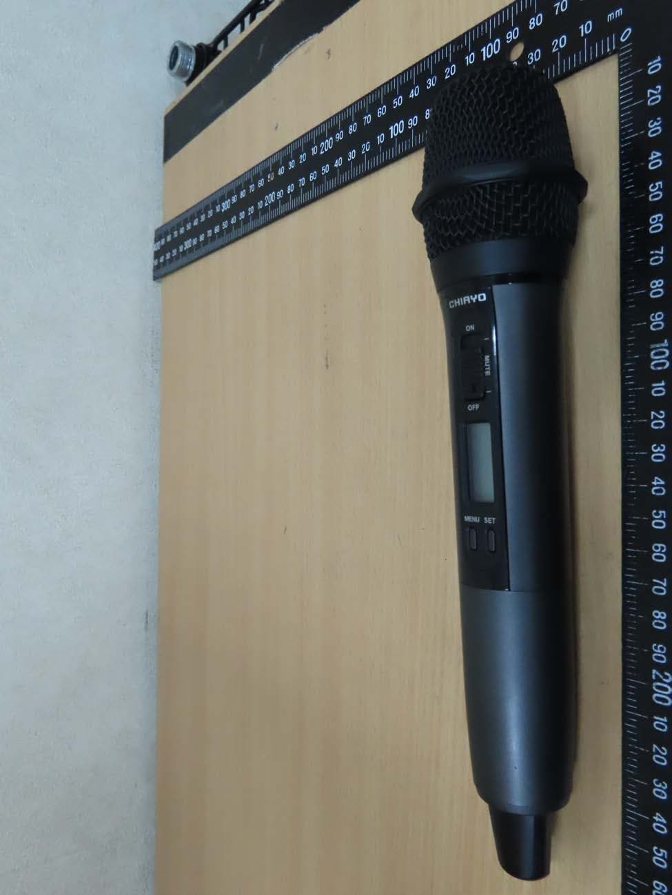 2.4G Digital Wireless Handheld Microphone - FCC ID CINDH-5400 - Chiayo Electronics Co Ltd (3)