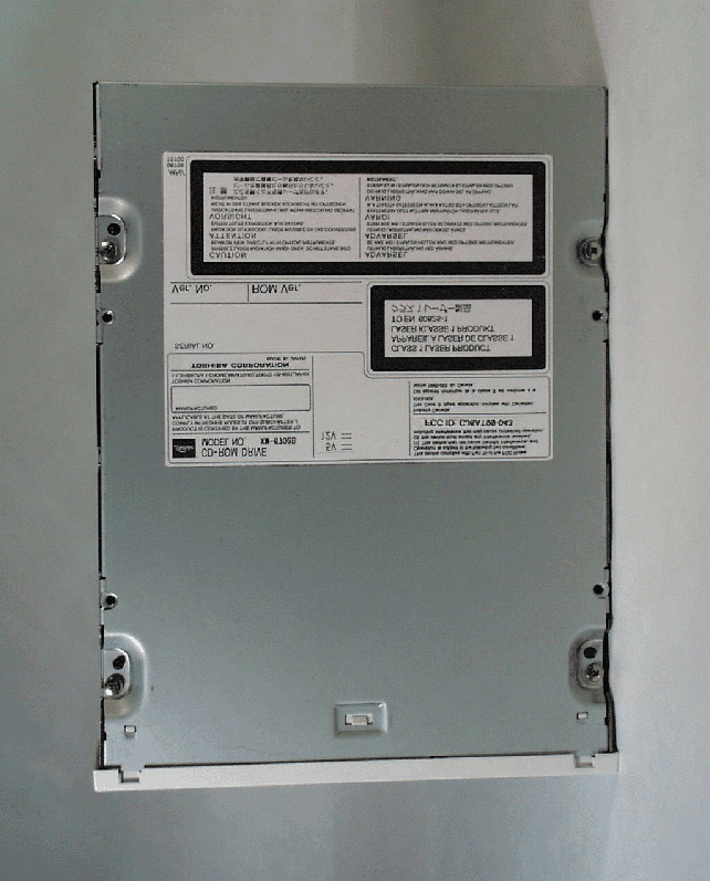 CD-Rom Drive - FCC ID CJ6AT99-043 - Dynabook Inc. (3)