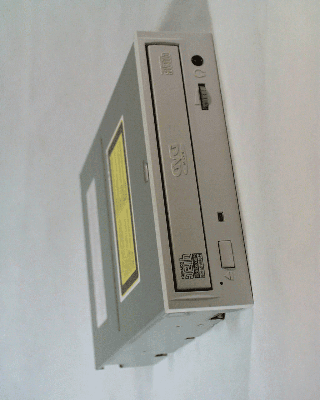 CD-RW/DVD-Rom Drive - FCC ID CJ6AT99-044 - Dynabook Inc. (2)