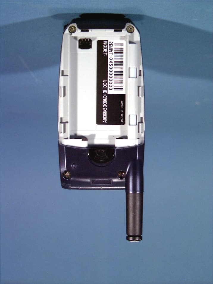 Tri-Mode Dual-Band Analog/PCS Phone - FCC ID CJ6DCE46036A - Dynabook Inc. (4)