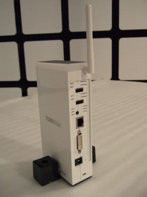 Wireless UWB Port Replicator - FCC ID CJ6UPA3529U2 - Dynabook Inc.