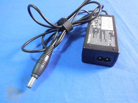 dynadock WiAC - FCC ID CJ6UPA5238WL - Dynabook Inc. (2)