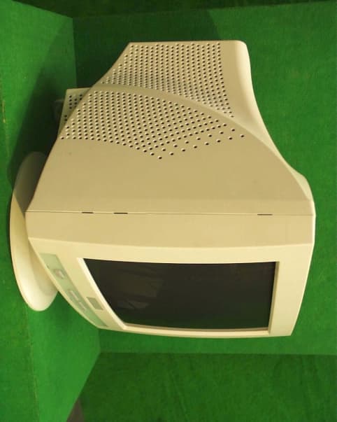 17" CRT Monitor - FCC ID CKLA725 - Hyundai Electronics Industries Co Ltd (4)