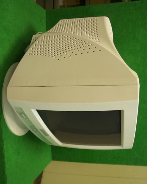 15" CRT MONITOR - FCC ID CKLC15R08050 - Hyundai Electronics Industries Co Ltd (5)