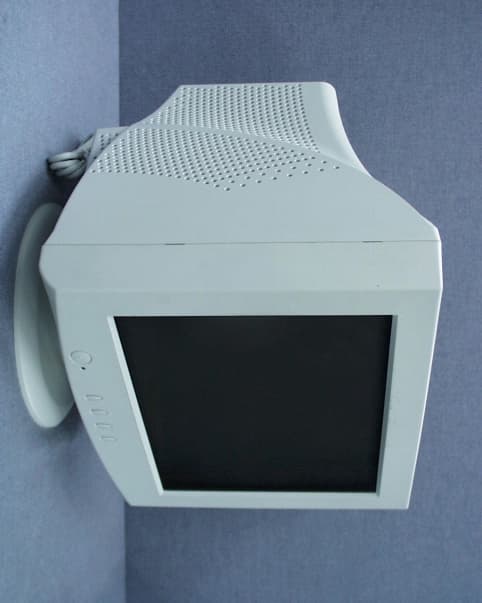 17" CRT MONITOR - FCC ID CKLC17F06090 - Hyundai Electronics Industries Co Ltd (4)