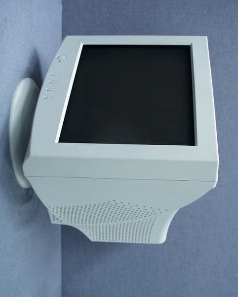 17" CRT MONITOR - FCC ID CKLC17F06090 - Hyundai Electronics Industries Co Ltd (5)