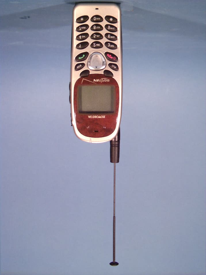 Dual-Mode Cellular Phone (AMPS/CDMA) - FCC ID CKLHGC-310 - Hyundai Electronics Industries Co Ltd (4)