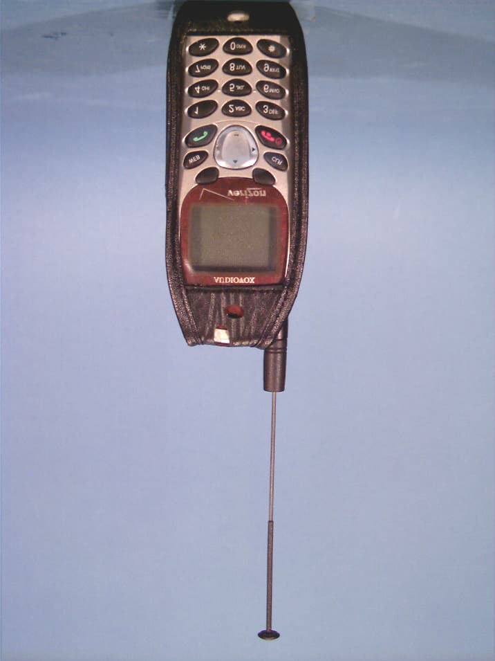 Dual-Mode Cellular Phone (AMPS/CDMA) - FCC ID CKLHGC-310 - Hyundai Electronics Industries Co Ltd (3)