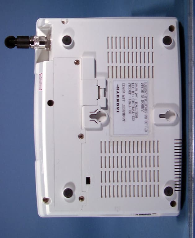 Single-Mode Cellular CDMA WLL Terminal - FCC ID CKLHWT-120 - Hyundai Electronics Industries Co Ltd