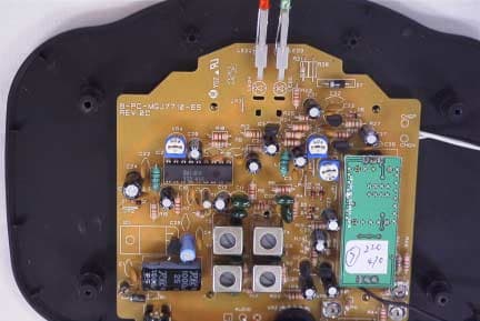 TRANSMITTER - FCC ID CLVAW771TX - Recoton Corporation