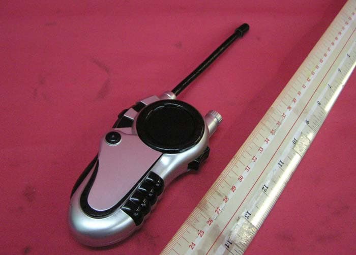 Walkie Talkies - FCC ID CNJNT70861 - Newtoys & Novelty (HK) Limited (2)