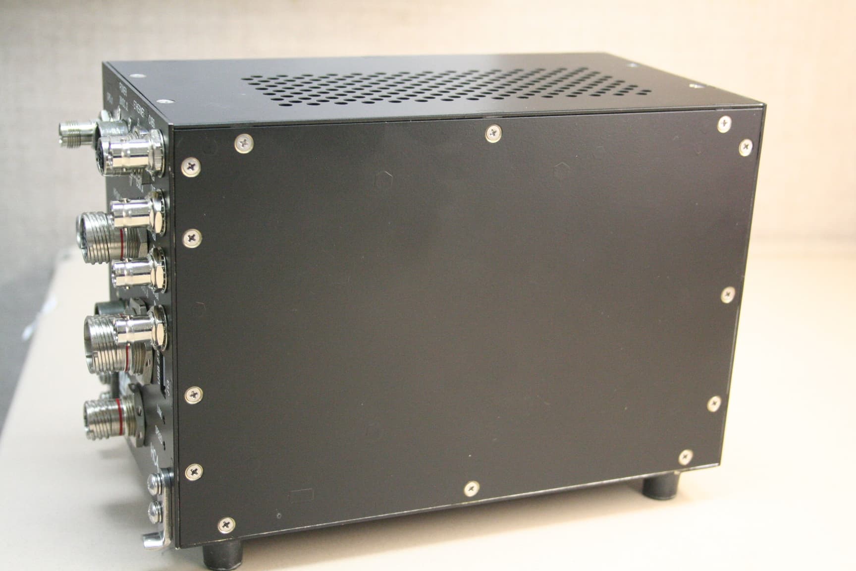 Transmitter - FCC ID CNVHC4-6L - Broadcast Microwave Services Inc (2)