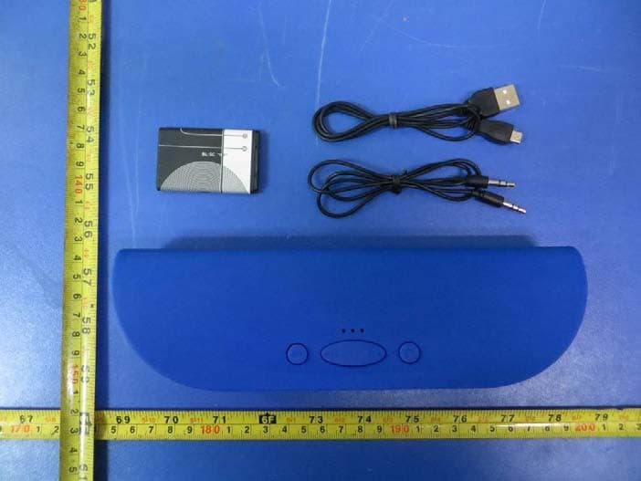 Wireless Bluetooth Speaker - FCC ID COMES-52061BT - SHENZHEN AOB ELECTRONICS CO.,LTD (3)