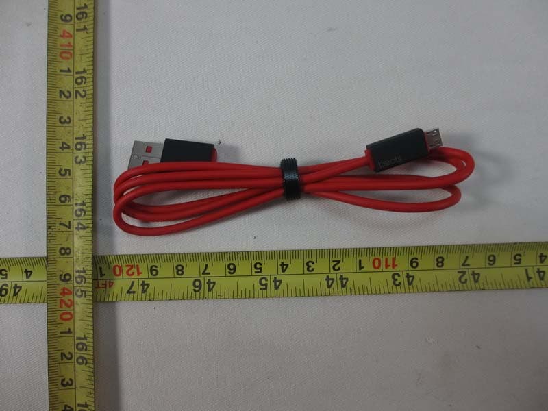 Portable Bluetooth Speaker - FCC ID COWB0513 - Beats Electronics, LLC (2)