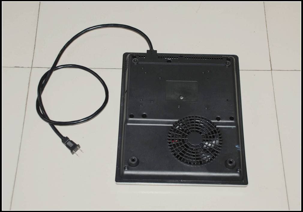 Induction Cooker - FCC ID COXIHQF151BQF12 - DONGGUAN QIANFENG ELECTRONICS CO.,LTD. (2)