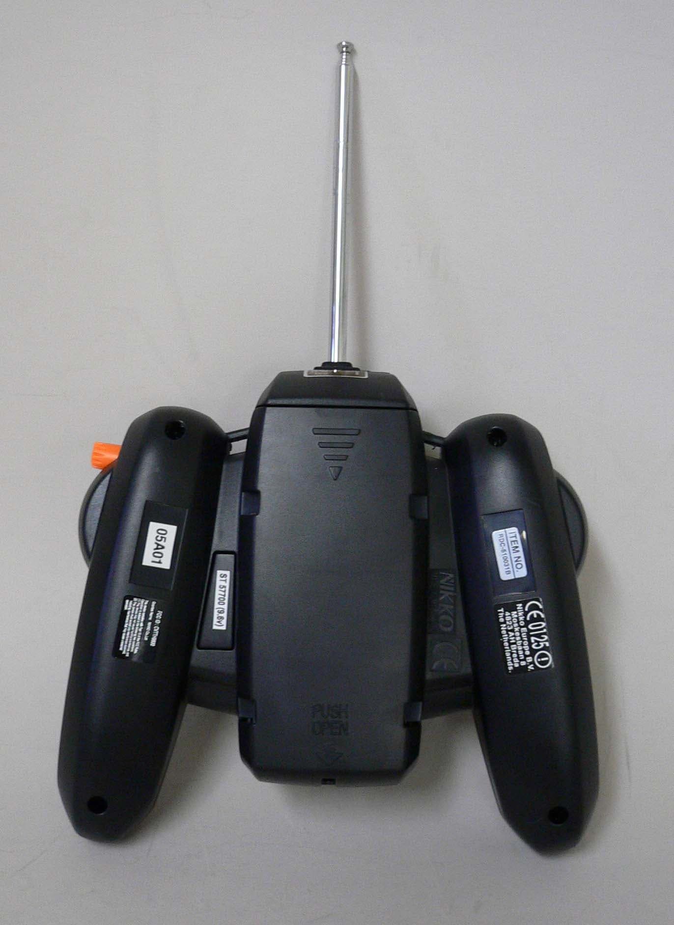 Radio Controlled Toy(Transmitter) - FCC ID CVTTH9800 - Nikko Co Ltd (2)