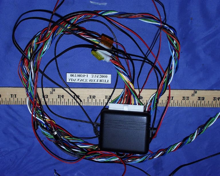 433.90 MHz Car Alarm Receiver - FCC ID CZ57RRRXAD2 - Voxx Electronics Corporation (2)