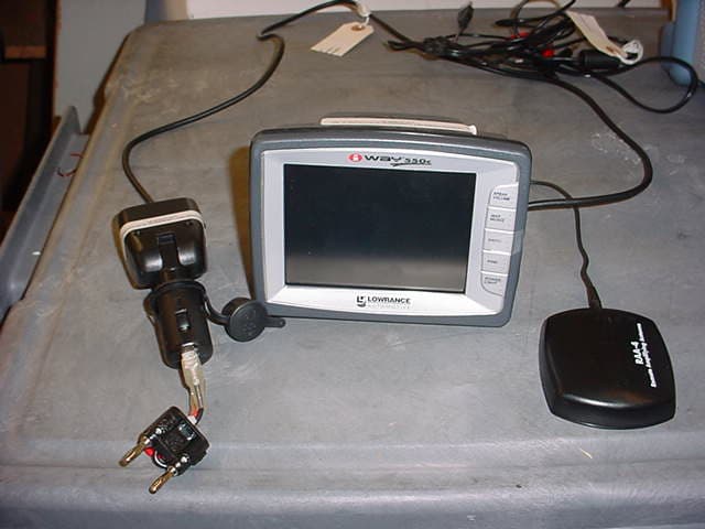 GPS product with built in FM Transmitter - FCC ID D6NLOWFMMOD2V1 - Navico Inc (3)