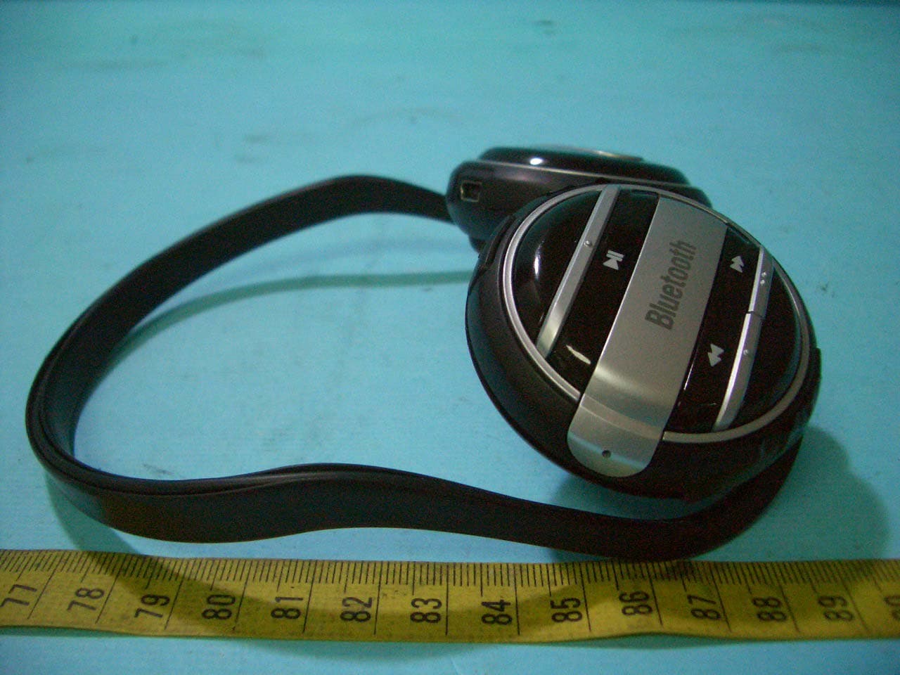 Bluetooth Stereo Headphone - FCC ID D6XBT3070 - Tecom Co Ltd