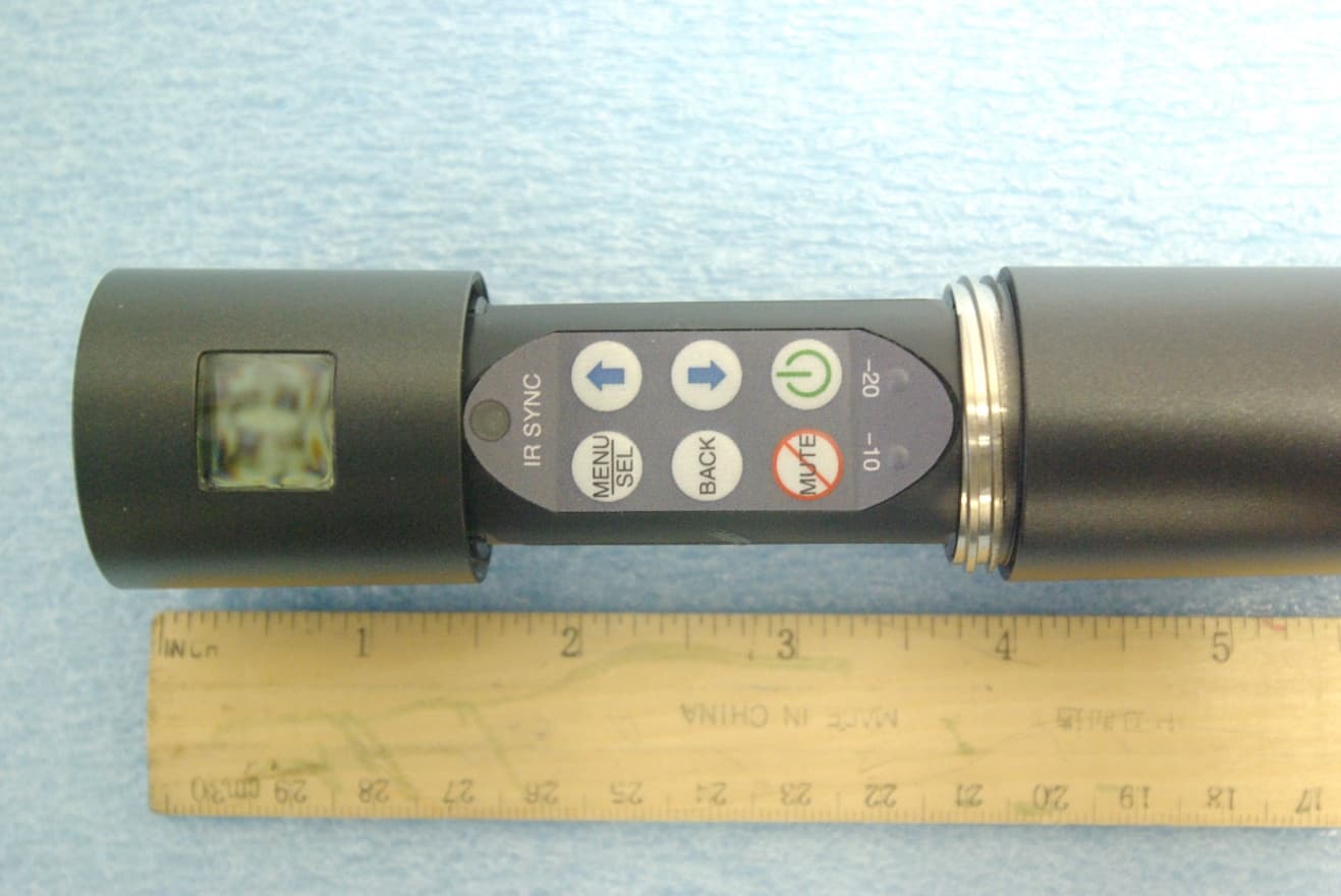WIRELESS MICROPHONE TRANSMITTER - FCC ID DBZHHL - Lectrosonics Inc (2)