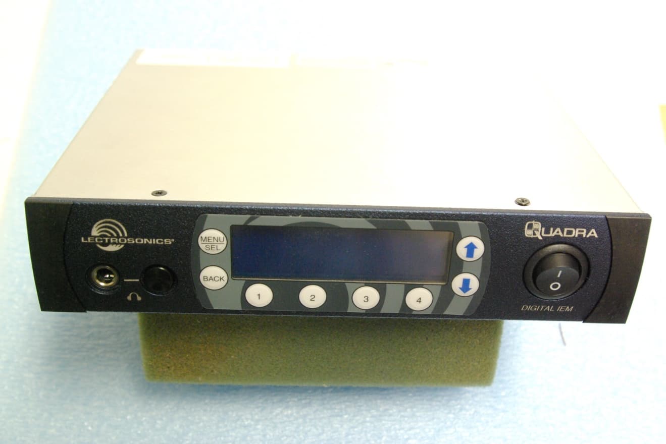 Digital Modulation Transmission System - FCC ID DBZM4T - Lectrosonics Inc (4)
