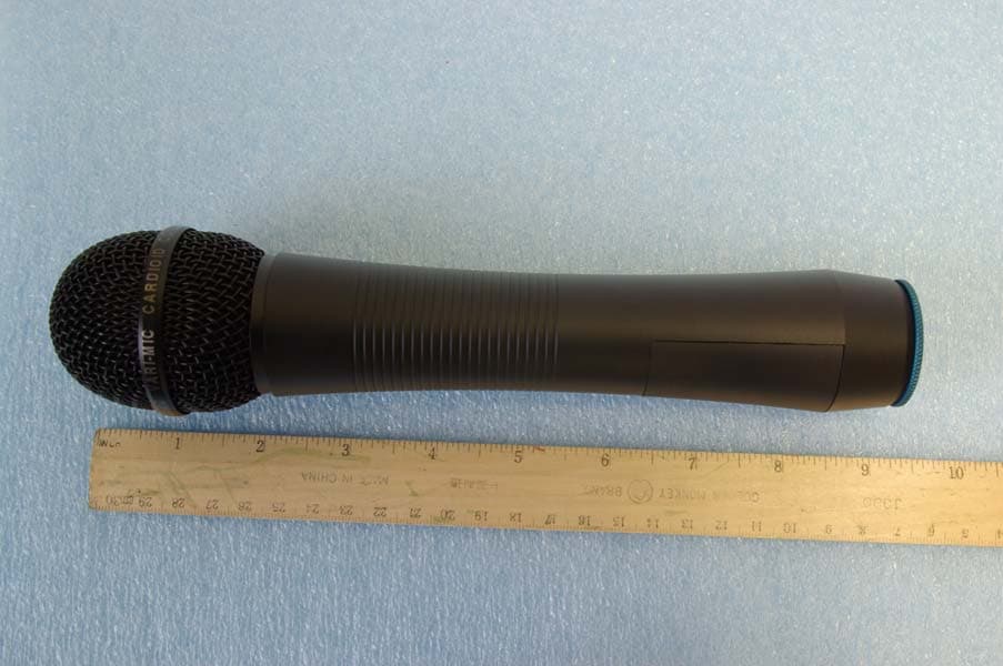 WIRELESS MICROPHONE TRANSMITTER - FCC ID DBZUT400E - Lectrosonics Inc (2)