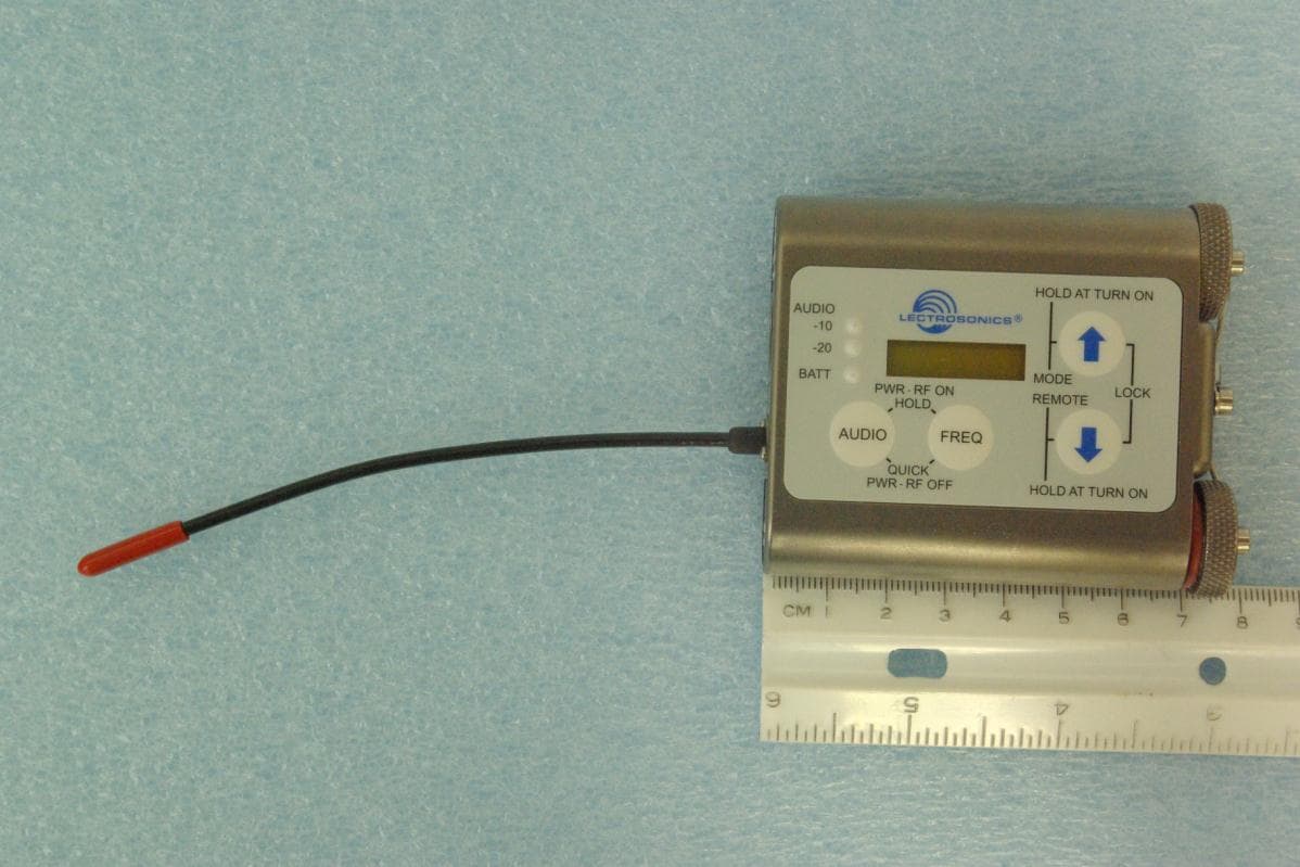 WIRELESS MICROPHONE TRANSMITTER - FCC ID DBZWML - Lectrosonics Inc (2)