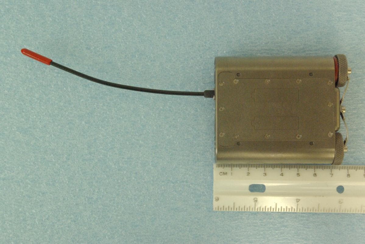 WIRELESS MICROPHONE TRANSMITTER - FCC ID DBZWML - Lectrosonics Inc (3)