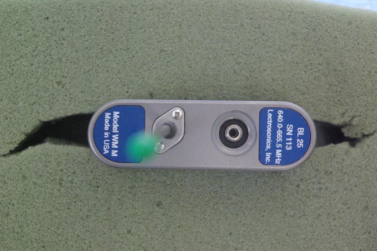 Wireless Microphone Transmitter - FCC ID DBZWMM - Lectrosonics Inc