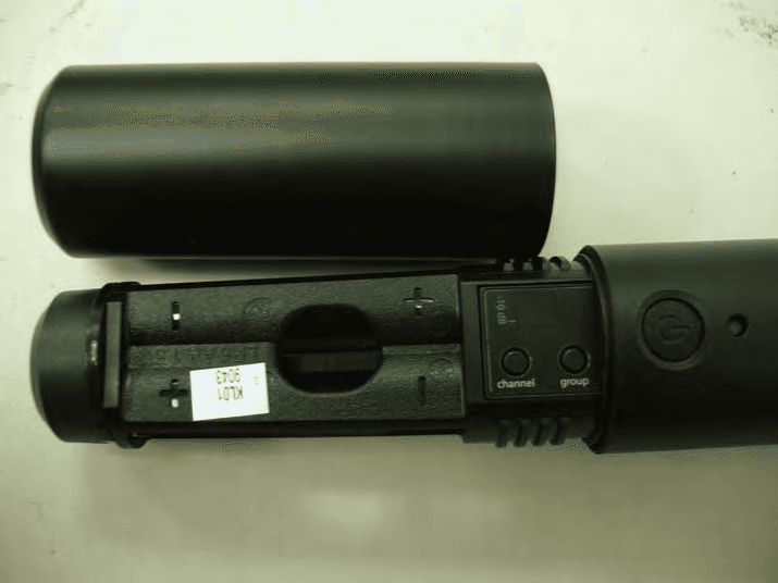 Wireless Microphone Transmitter - FCC ID DD4BLX2B - Shure Incorporated (2)