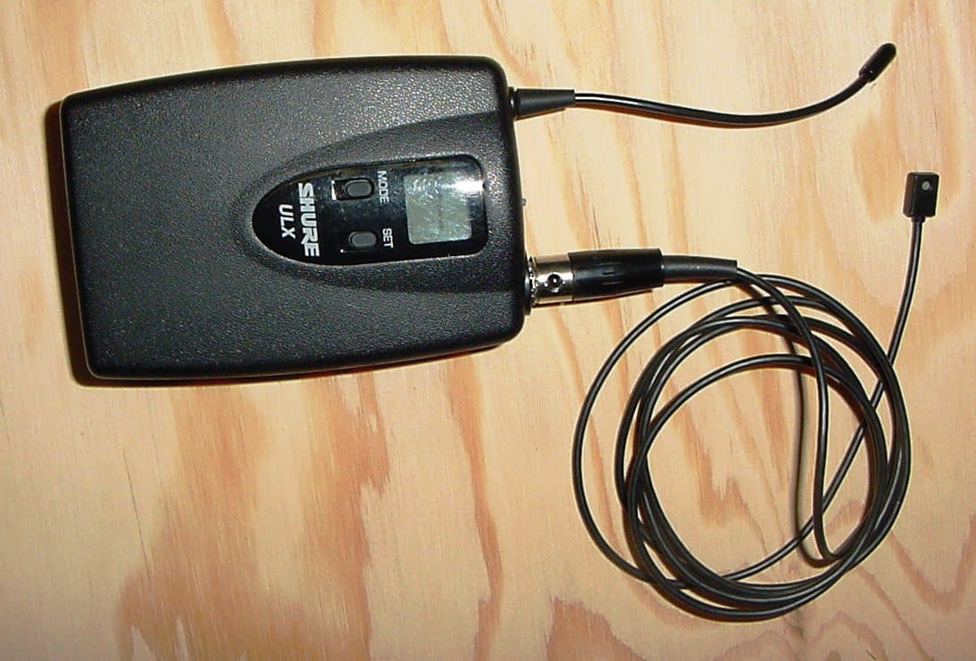 ULX1 Wireless Microphone Transmitter - FCC ID DD4ULX1A - Shure Incorporated (2)