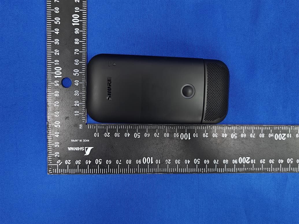 Wireless Boundary Transmitter - FCC ID DD4ULXD6G50 - Shure Incorporated
