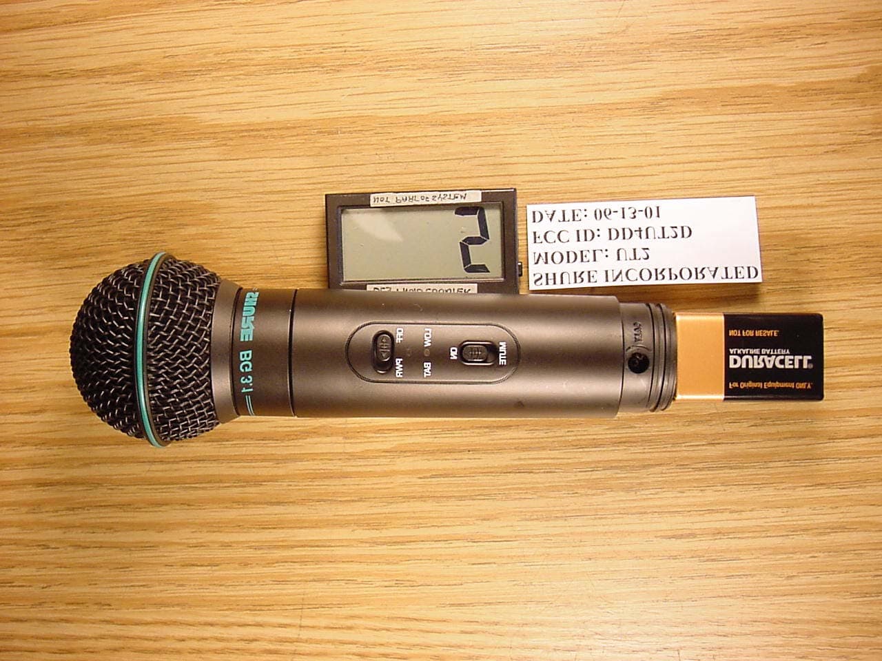 Face Held Wireless Microphone - FCC ID DD4UT2D - Shure Incorporated (2)
