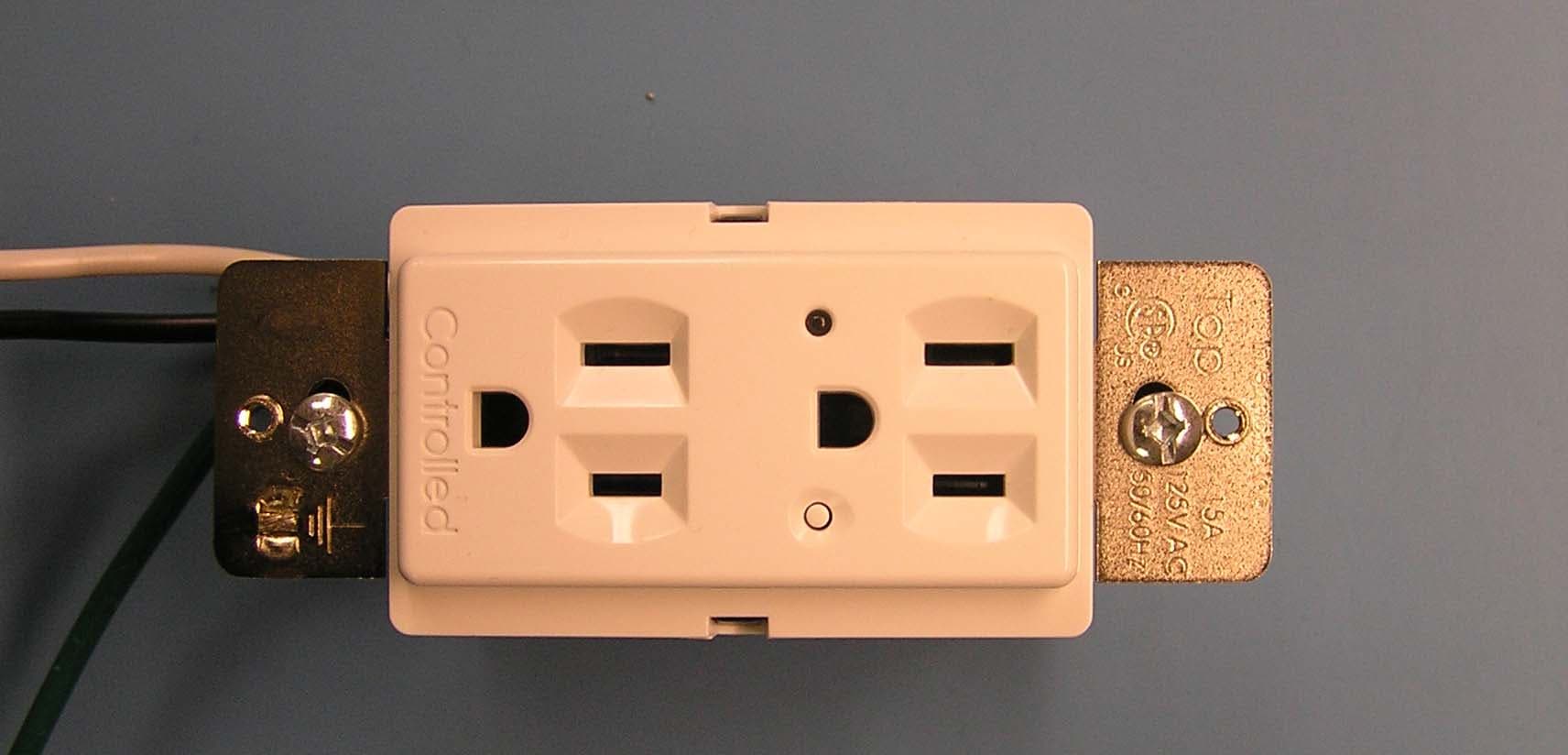 Split-Duplex Receptacle - FCC ID DGZCA3500 - Intermatic Inc (2)