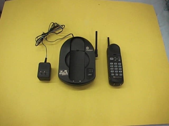 Cordless Telephone - FCC ID DK4GH2400 - GVC Corporation (2)