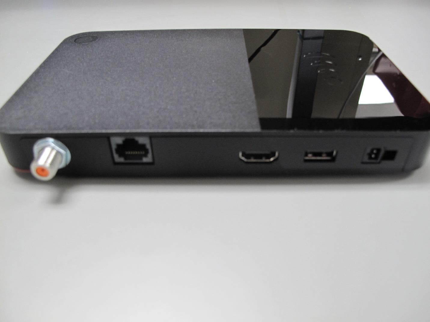 TV SET TOP BOX CLIENT - FCC ID DKNBC88 - DISH Technologies L.L.C. (4)