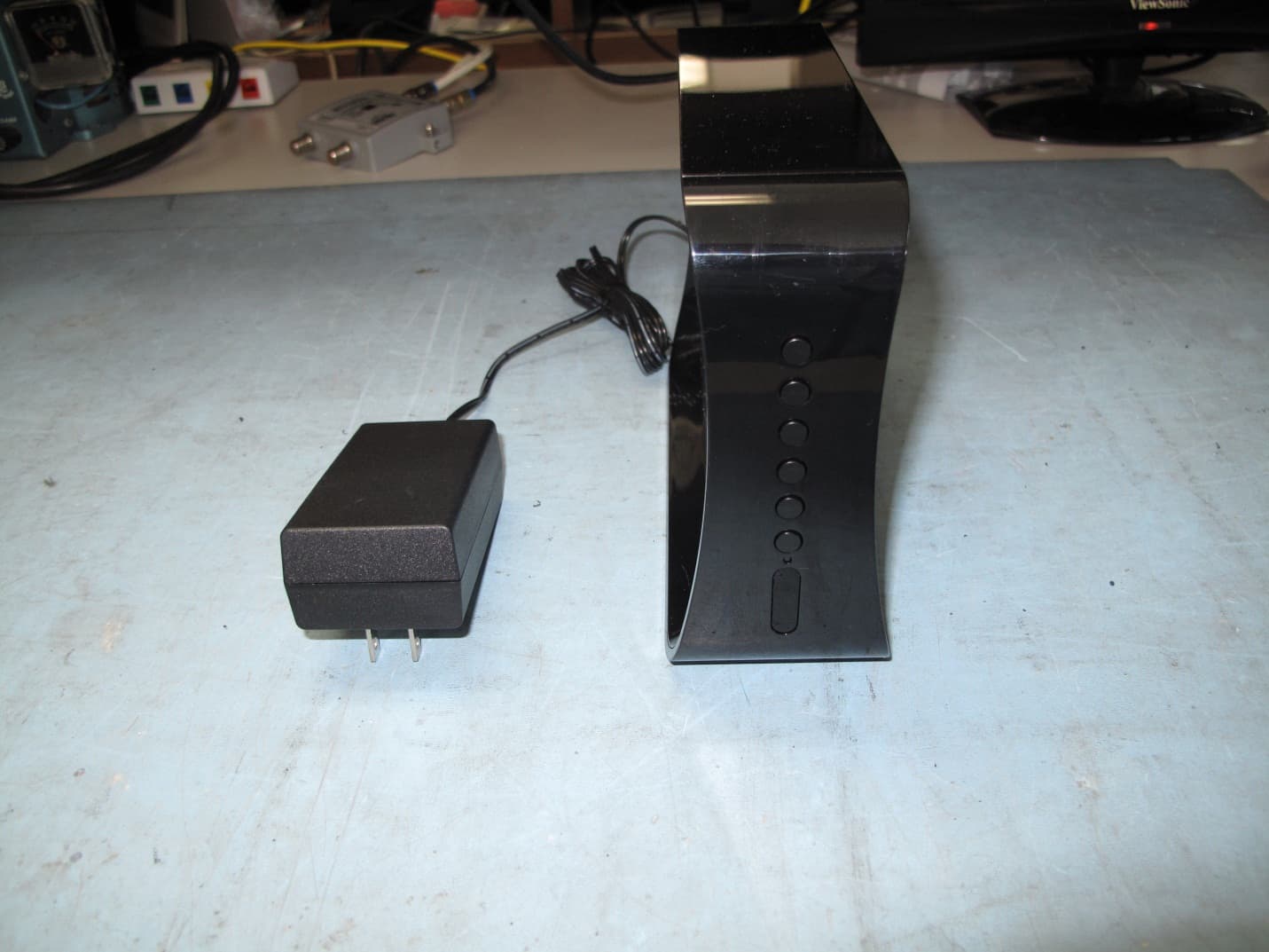 802.11ac Client STB - FCC ID DKNCR90 - DISH Technologies L.L.C. (4)