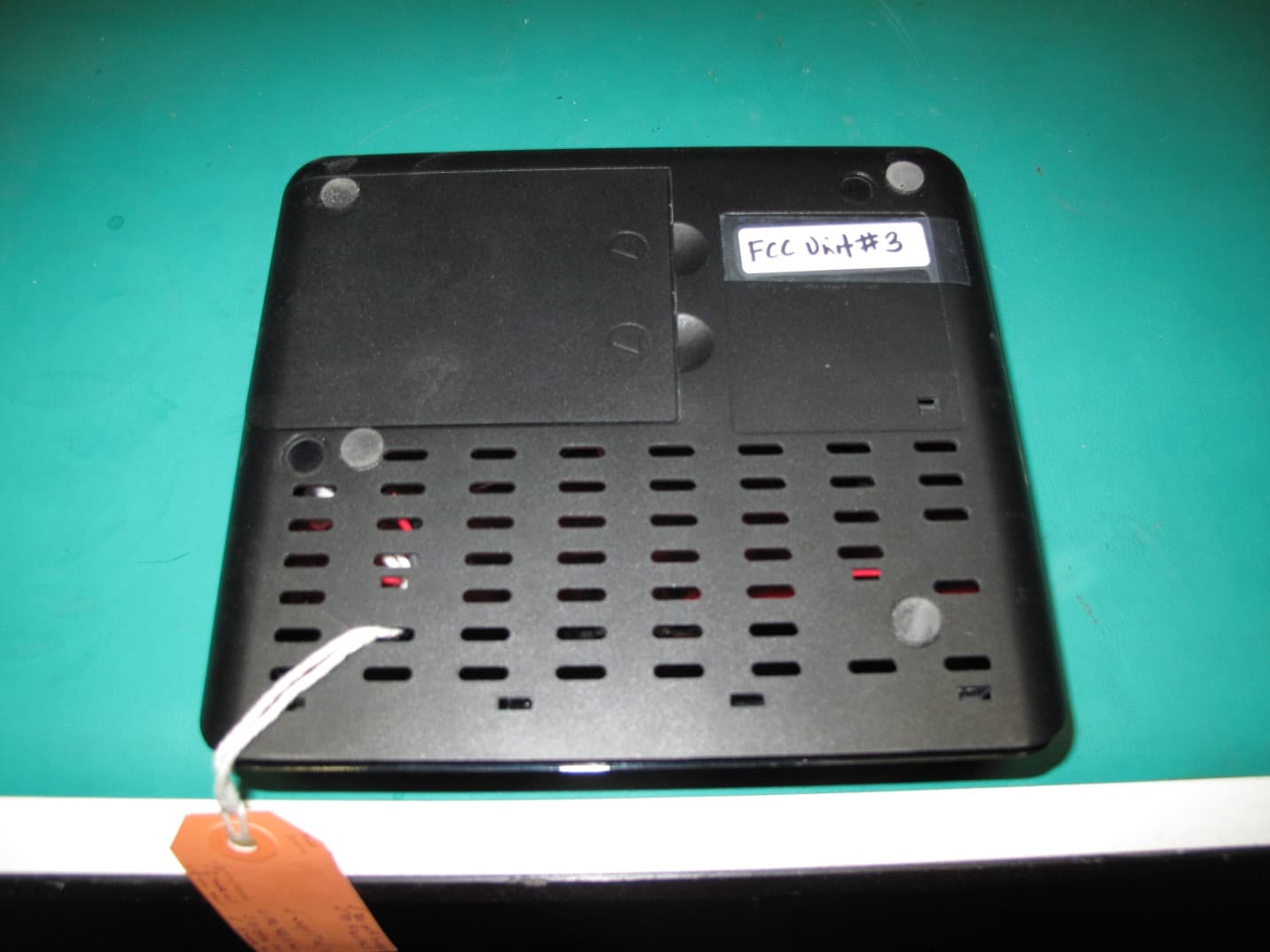 HOME AUTOMATION GATEWAY PRODUCT 802.11a/b/g/n 2x2 MIMO, BLUETOOTH, BLUETOOTH LOW ENERGY, ZigBee and ZWAVE - FCC ID DKNCS08 - DISH Technologies L.L.C. (3)