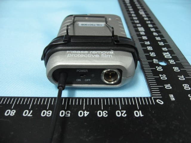 UHF Wireless Transmitter - FCC ID DLAS5LTX - TOA Corporation (2)