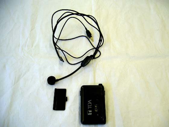 Wireless Microphone - FCC ID DLAWM-5320 - TOA Corporation (3)