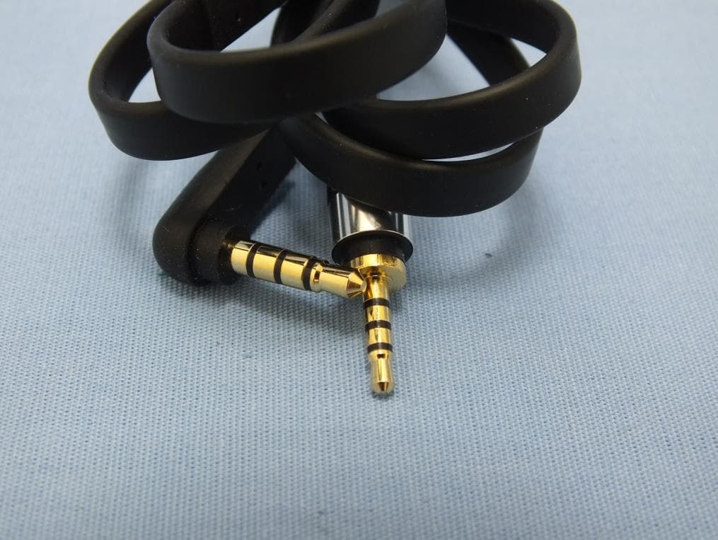 Bluetooth stereo headset - FCC ID DMOHD4BT4 - Sennheiser Electronic Corp (1)