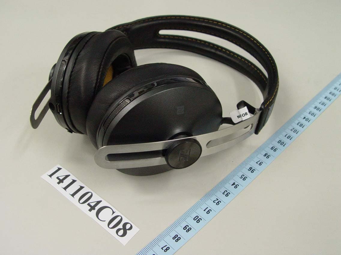 Bluetooth Headphone with NFC - FCC ID DMOM2AEBT - Sennheiser Electronic Corp (4)