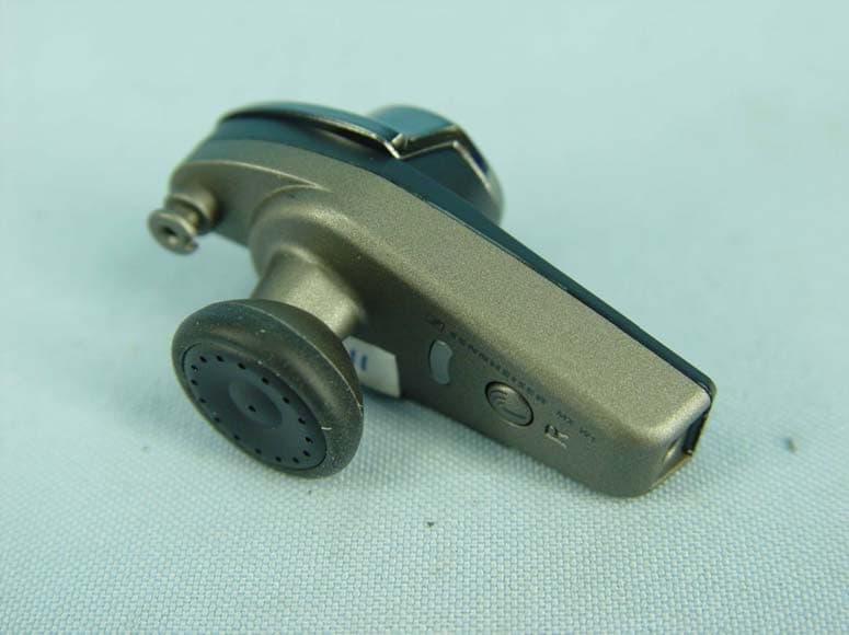 Digital wireless earphone system - FCC ID DMOMXW1R - Sennheiser Electronic Corp (2)