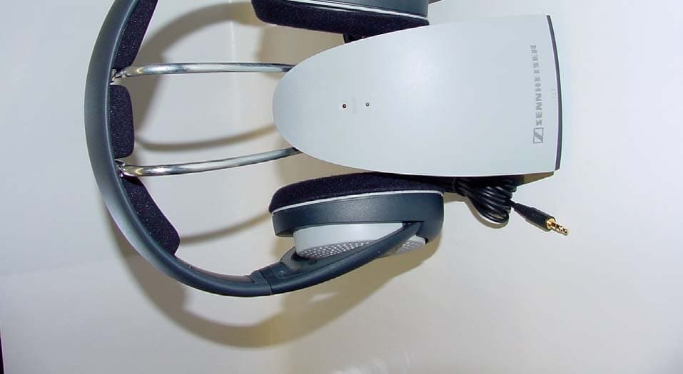wireless Headphone - FCC ID DMORS03ABUS - Sennheiser Electronic Corp (1)