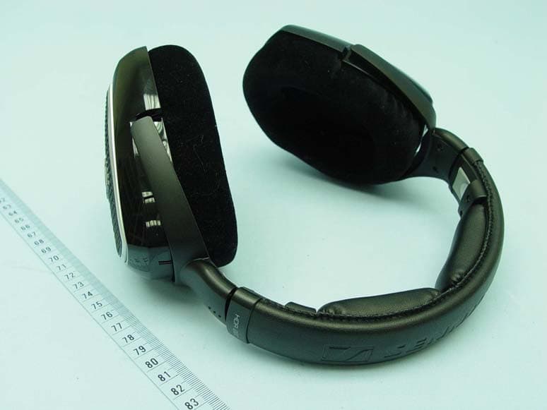 Digital Wireless Headphone System - FCC ID DMORS220H - Sennheiser Electronic Corp (2)